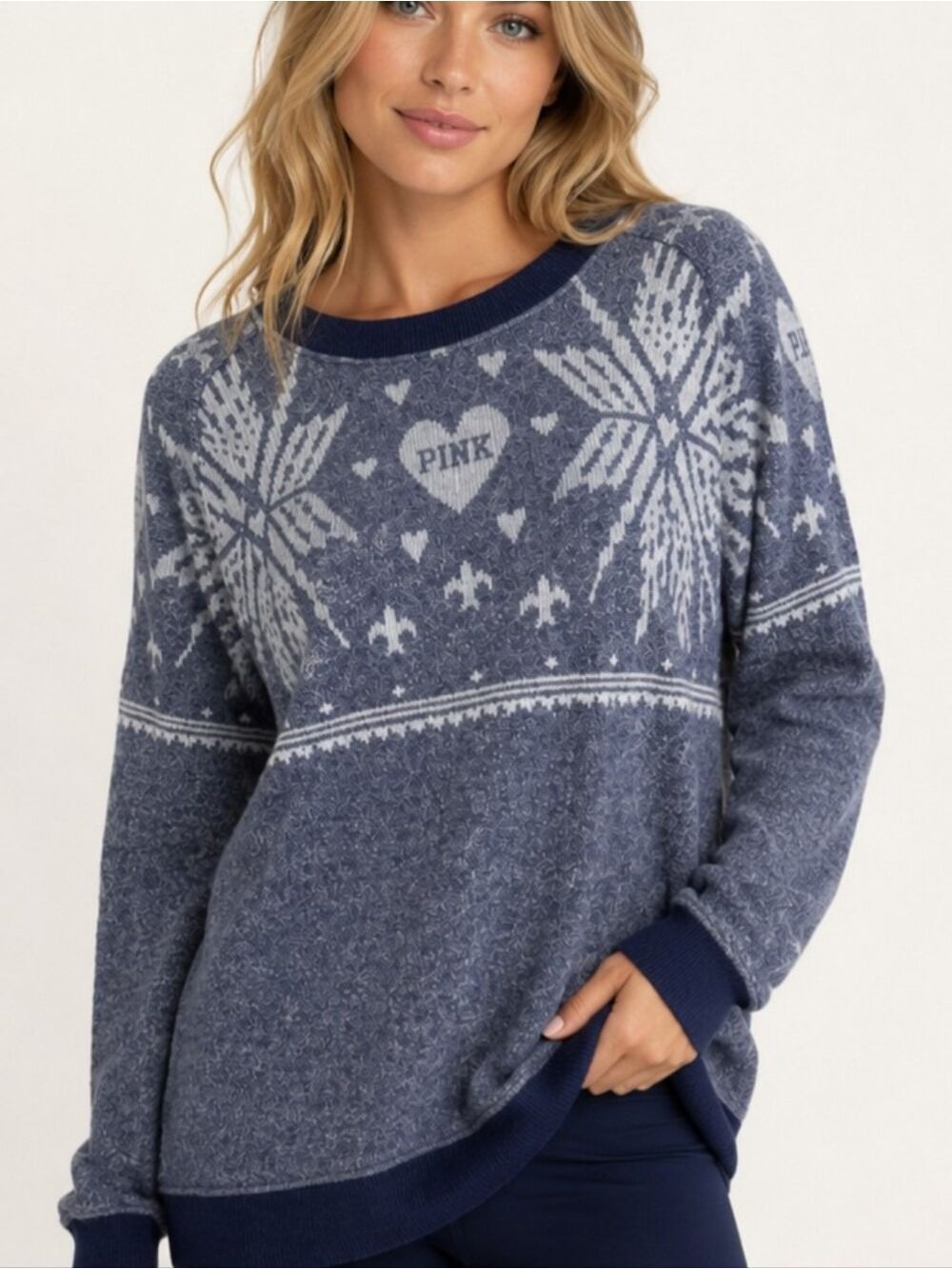 PINK Victoria's Secret Fair Isle Snowflake Fleece Sweatshirt Medium